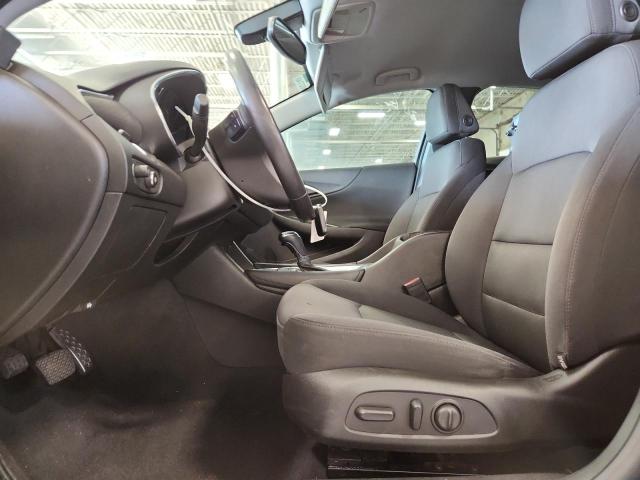 Sedans CHEVROLET MALIBU 2017 Granatowy