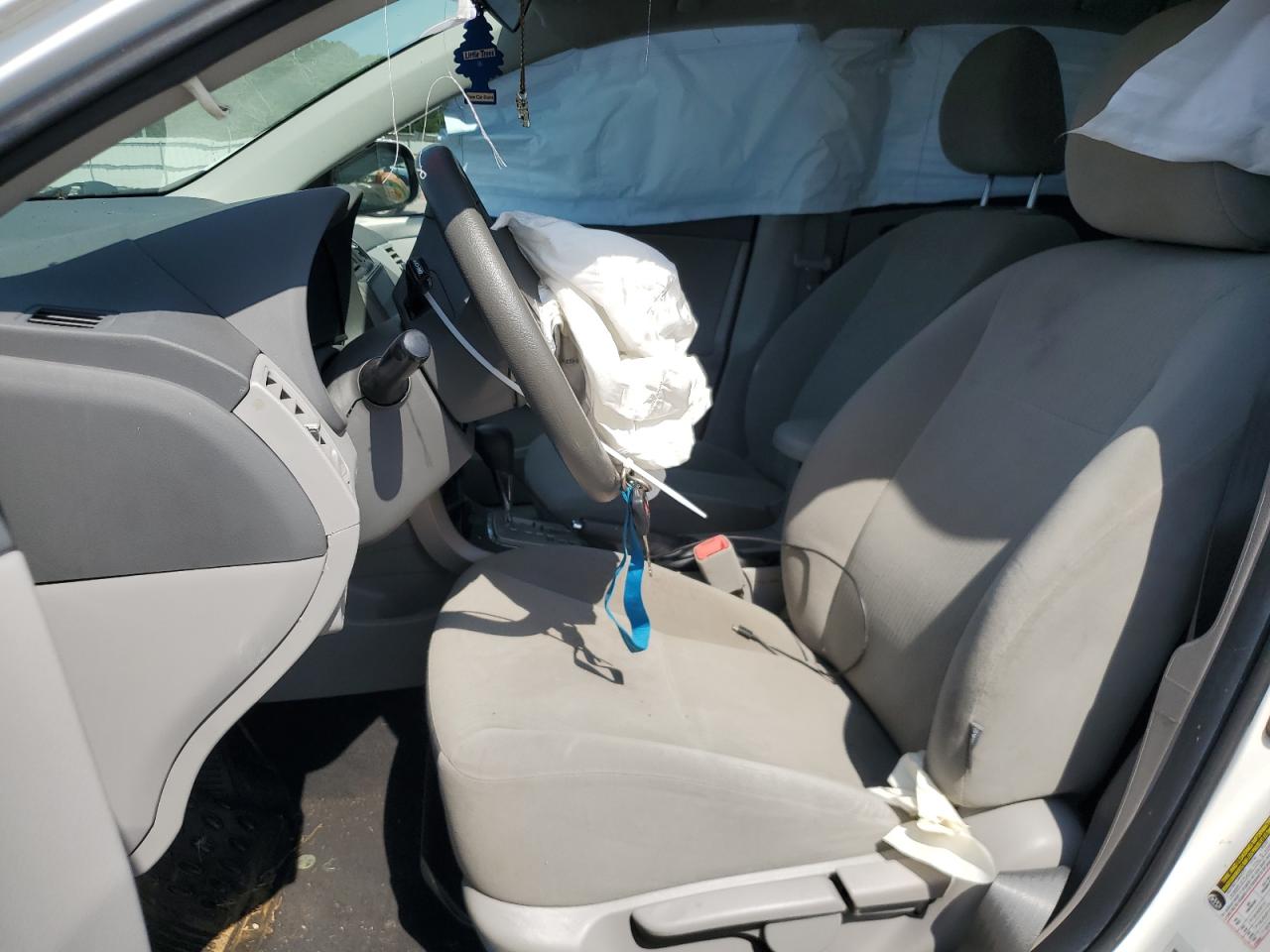 2010 Toyota Corolla Base VIN: 2T1BU4EE0AC522529 Lot: 63693595