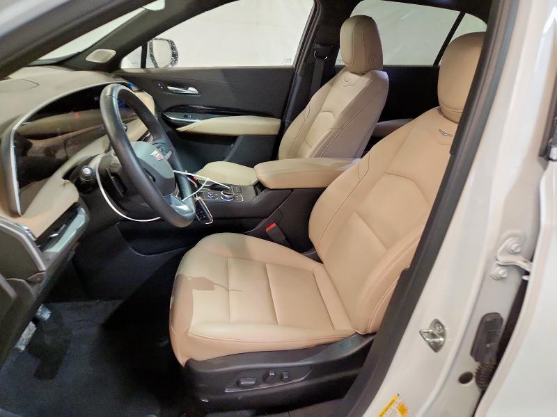  CADILLAC XT4 2024 Biały