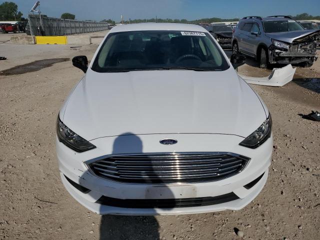 Sedans FORD FUSION 2017 White