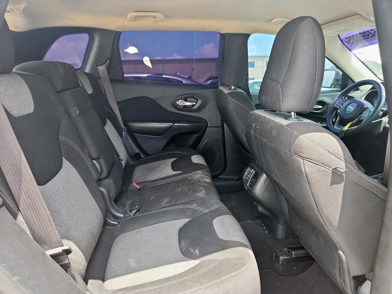 2014 Jeep Cherokee Latitude VIN: 1C4PJLCS4EW106434 Lot: 64960025