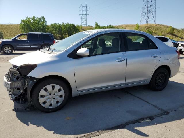 Sedans TOYOTA YARIS 2012 Srebrny