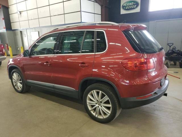 Parquets VOLKSWAGEN TIGUAN 2014 Czerwony