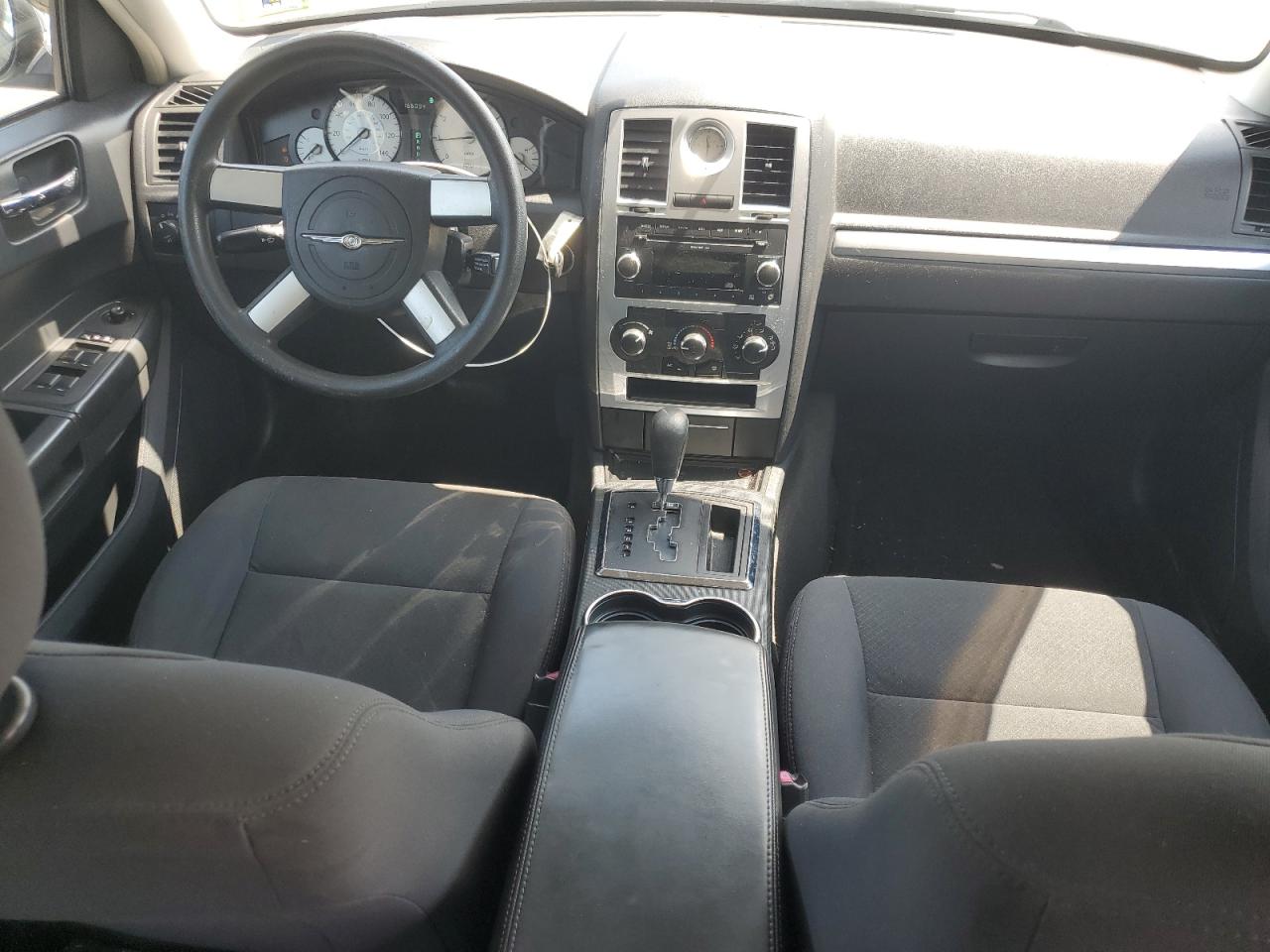 2010 Chrysler 300 Touring VIN: 2C3CA4CD2AH198730 Lot: 66353295