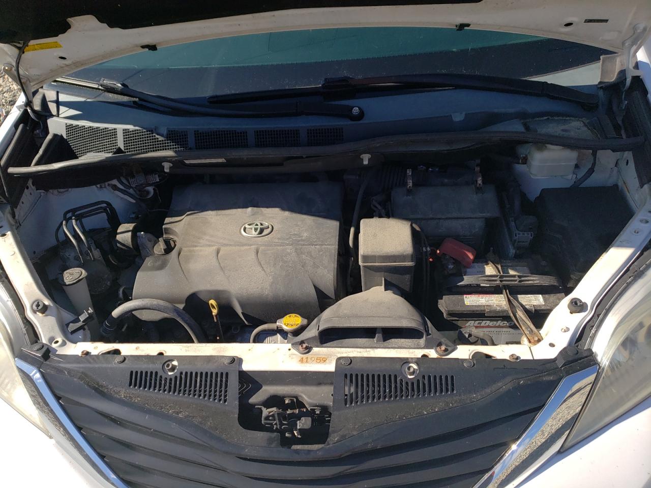 2013 Toyota Sienna Le VIN: 5TDKK3DC2DS372760 Lot: 64380415