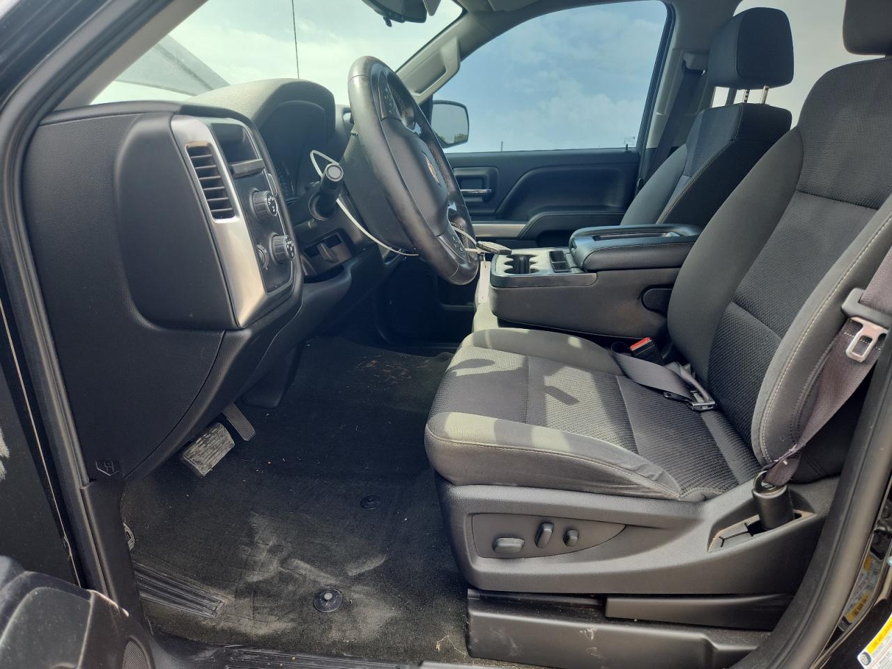 2017 Chevrolet Silverado K1500 Lt VIN: 1GCVKREC3HZ261802 Lot: 65220665