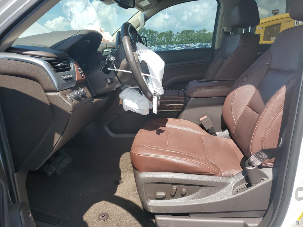 2017 Chevrolet Suburban K1500 Premier VIN: 1GNSKJKC0HR192602 Lot: 64086845