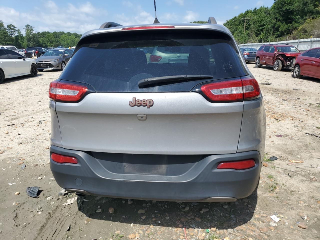 2017 Nissan Pathfinder S VIN: 5N1DR2MM6HC615612 Lot: 64879005