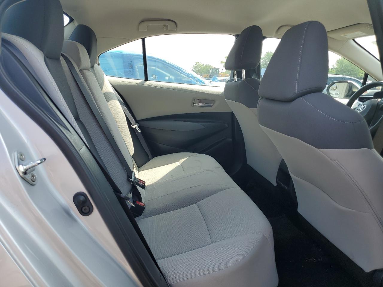 2021 Toyota Corolla Le VIN: 5YFEPMAE2MP240178 Lot: 65539355