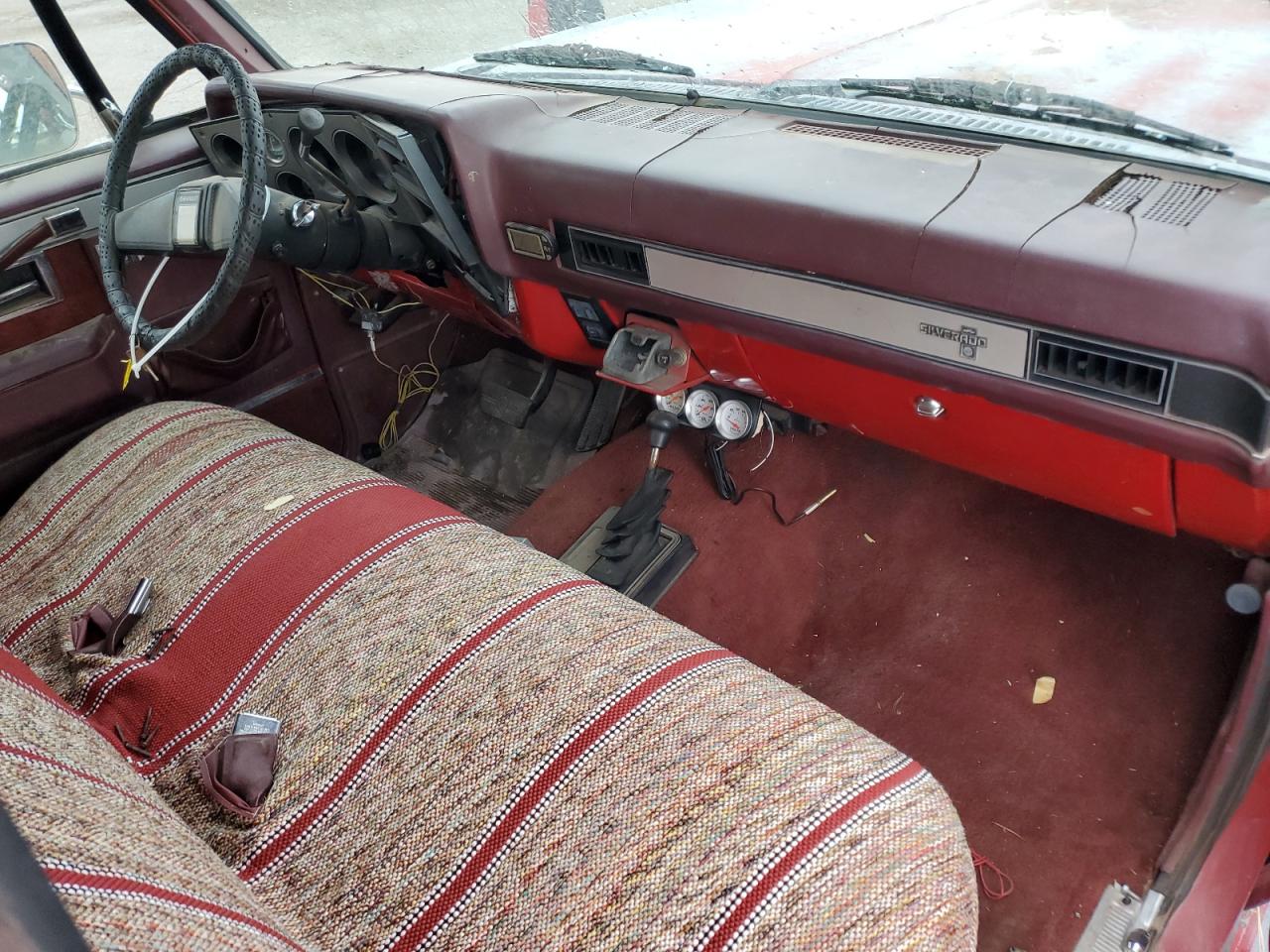 1987 Chevrolet Suburban V10 VIN: 1GNEV16K5HF122312 Lot: 63189075