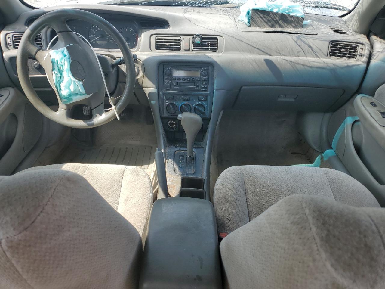 2000 Toyota Camry Ce VIN: 4T1BG28KXYU701540 Lot: 64777045