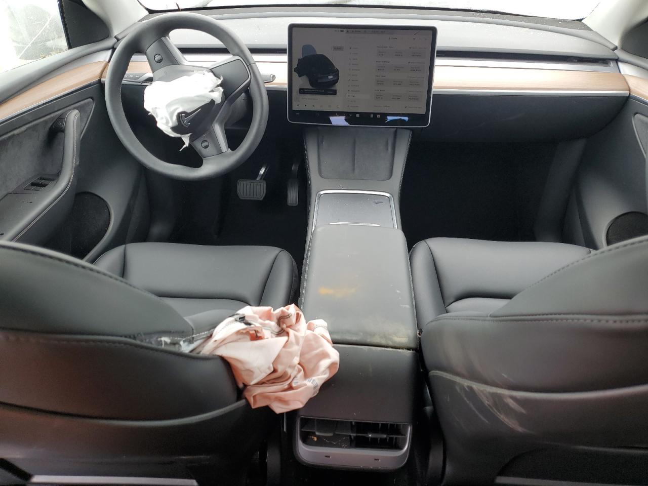 2025 Tesla Model Y VIN: 7SAYGDED1SF301739 Lot: 63226275