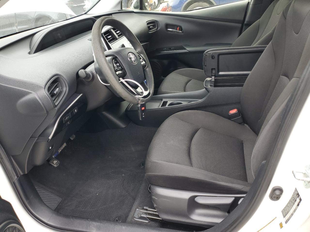 2020 Toyota Prius L VIN: JTDKARFU6L3121073 Lot: 65476235