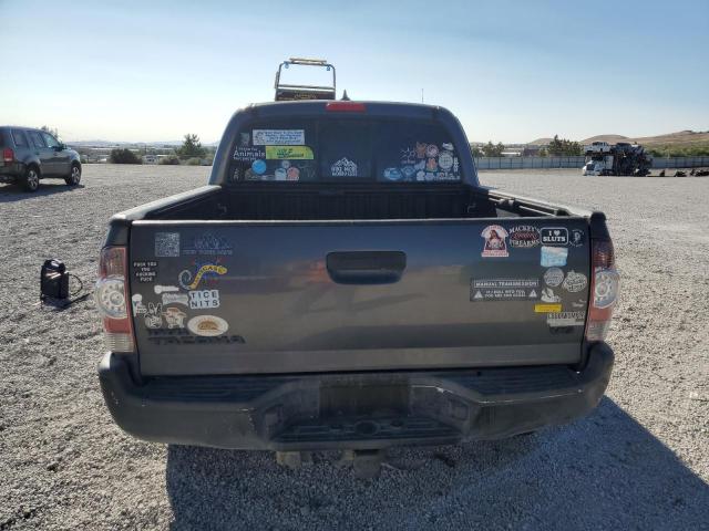 Pickups TOYOTA TACOMA 2015 Gray