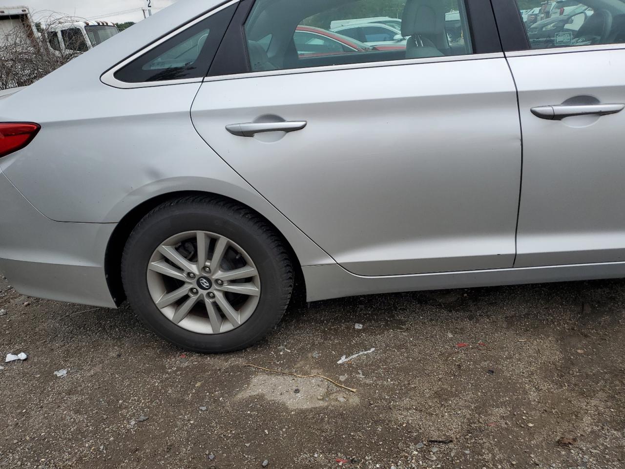 2015 Hyundai Sonata Se VIN: 5NPE24AF8FH039327 Lot: 64897305