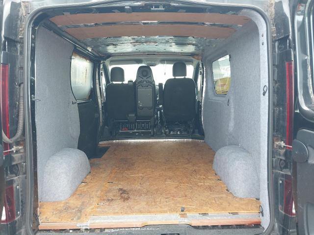 2015 VAUXHALL VIVARO 270