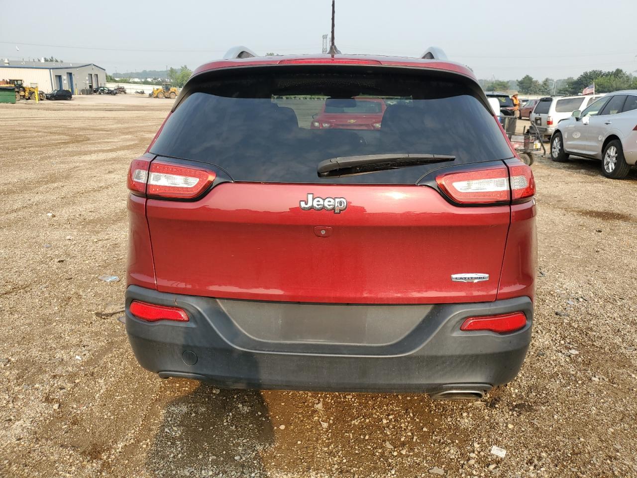 2015 Jeep Cherokee Latitude VIN: 1C4PJLCS6FW700332 Lot: 66513315