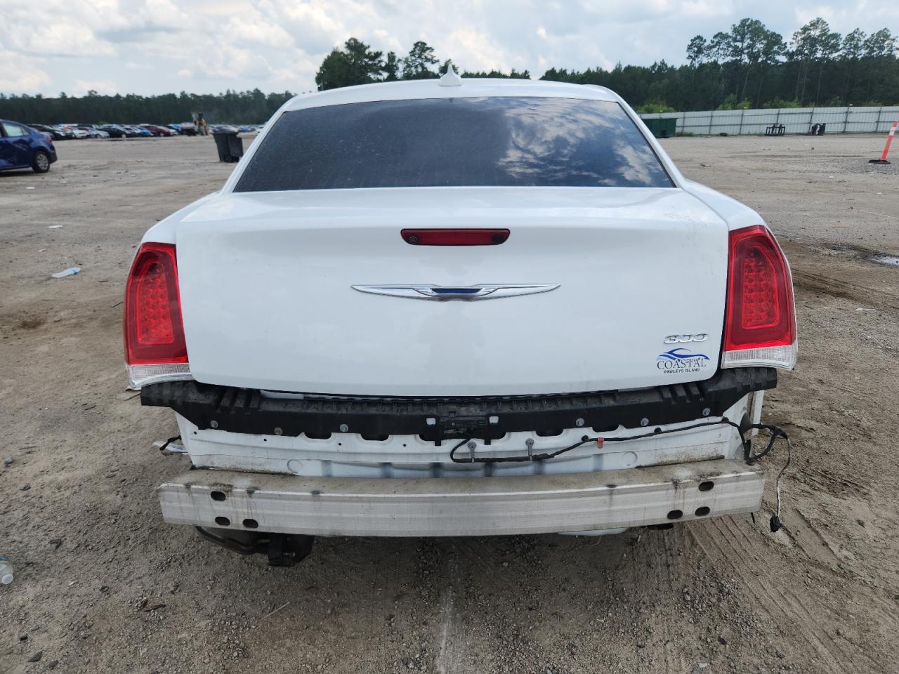 2017 Chrysler 300 Limited VIN: 2C3CCAAG1HH540166 Lot: 63989465