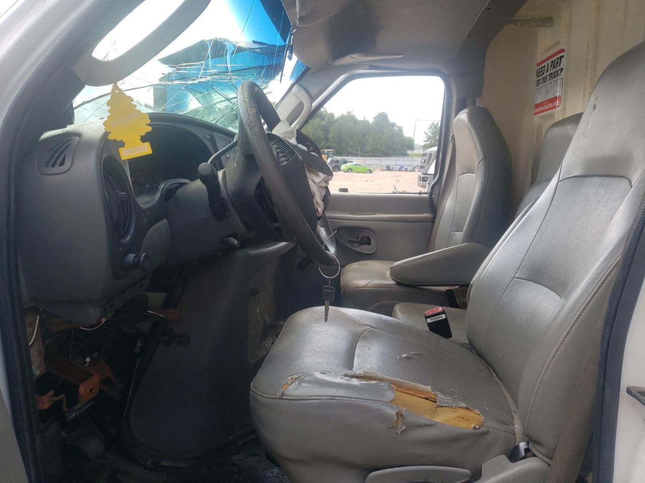 2008 Ford Econoline E450 Super Duty Cutaway Van VIN: 1FDXE45S38DA68326 Lot: 63465965