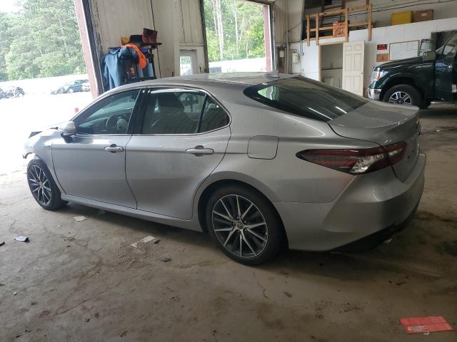  TOYOTA CAMRY 2021 Srebrny