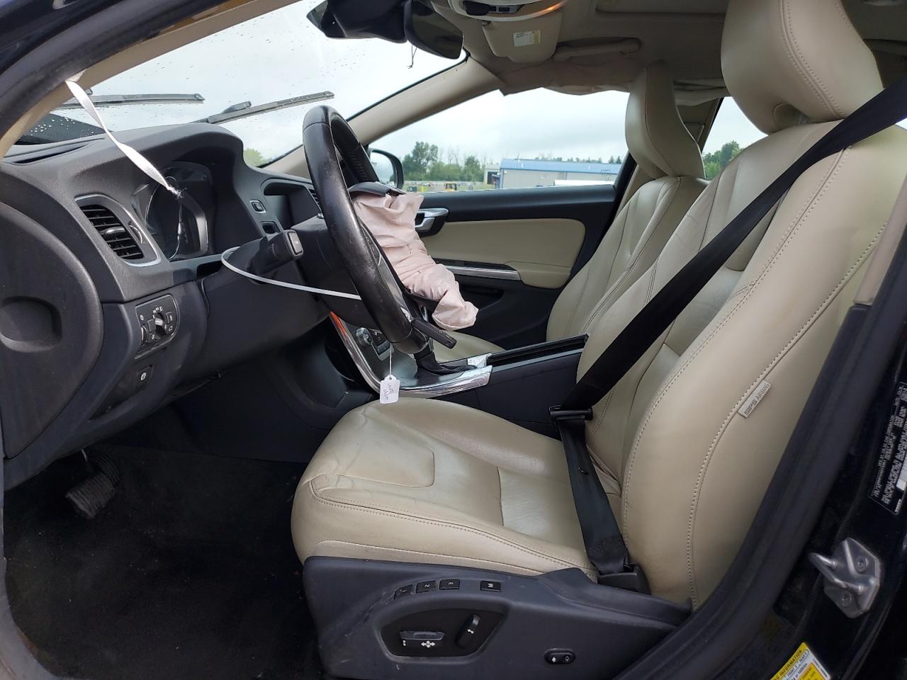 2016 Volvo S60 Premier VIN: YV126MFKXG2412944 Lot: 62945885