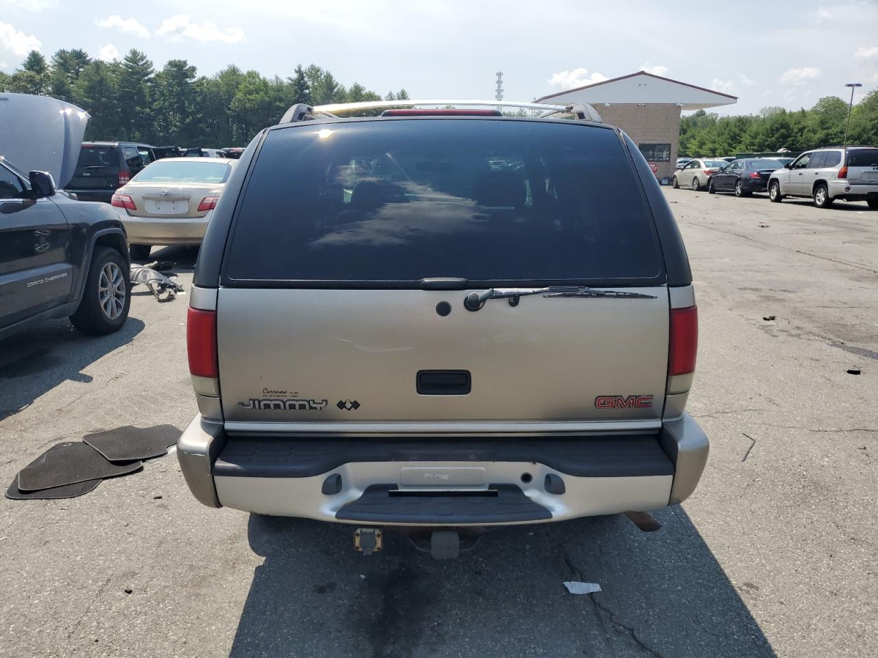 2001 GMC Jimmy Luxury VIN: 1GKDT63W912138352 Lot: 63018575