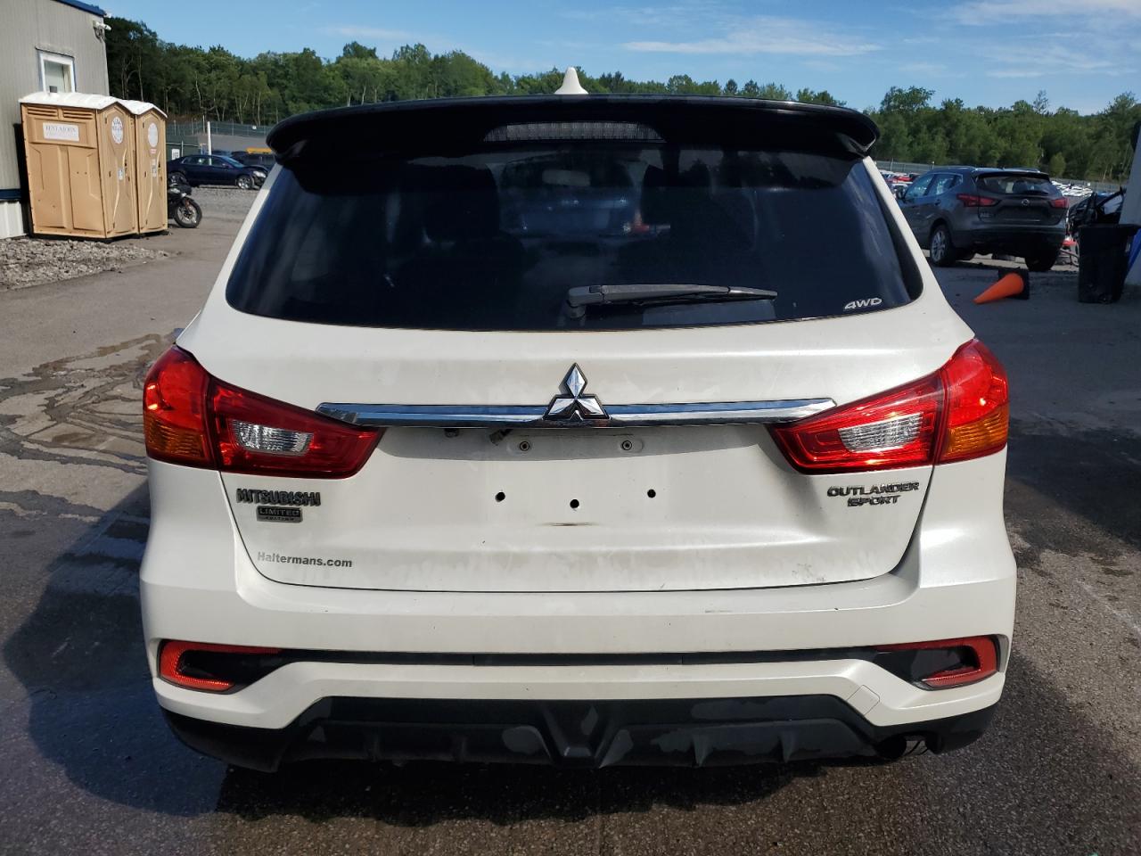 2018 Mitsubishi Outlander Sport Es VIN: JA4AR3AU4JU008927 Lot: 65230375