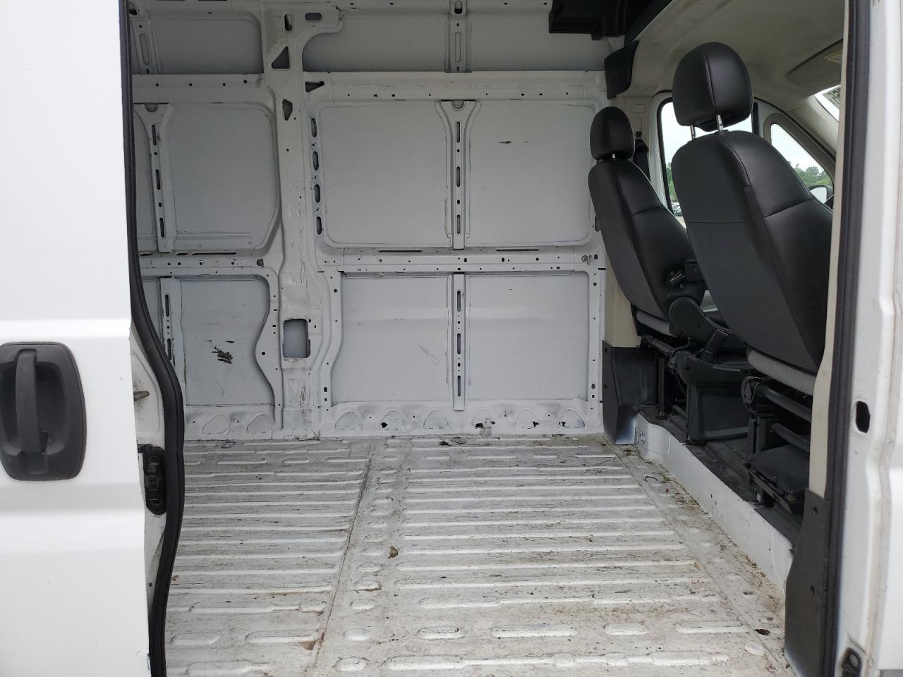 2017 Ram Promaster 2500 2500 High VIN: 3C6TRVDG9HE536818 Lot: 63458755