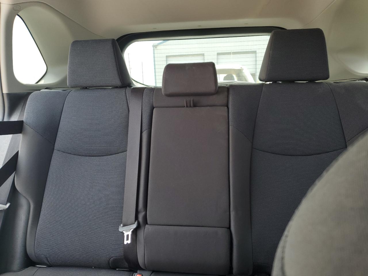 2020 Toyota Rav4 Le VIN: JTMMWRFV5LD061798 Lot: 64257215