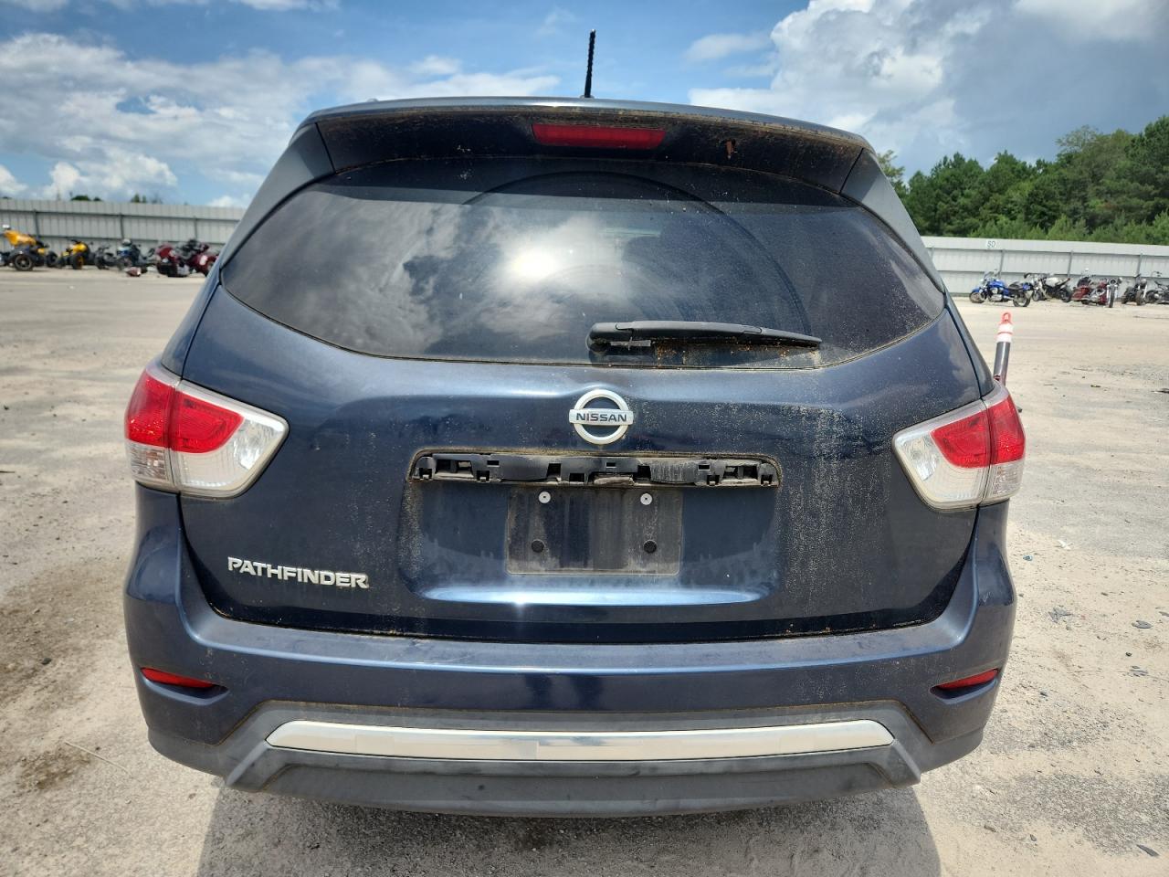 2015 Nissan Pathfinder S VIN: 5N1AR2MN7FC682731 Lot: 64894945