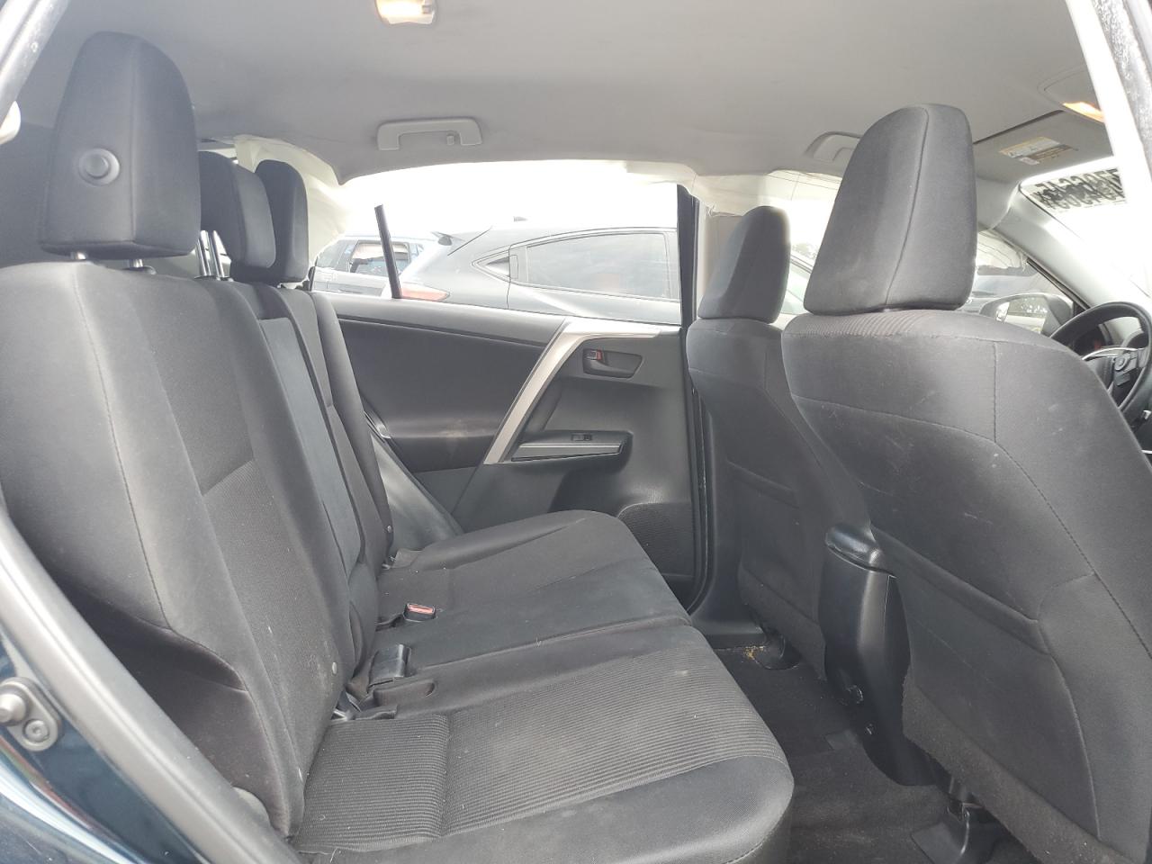 2017 Toyota Rav4 Le VIN: JTMZFREV5HJ128786 Lot: 64164965