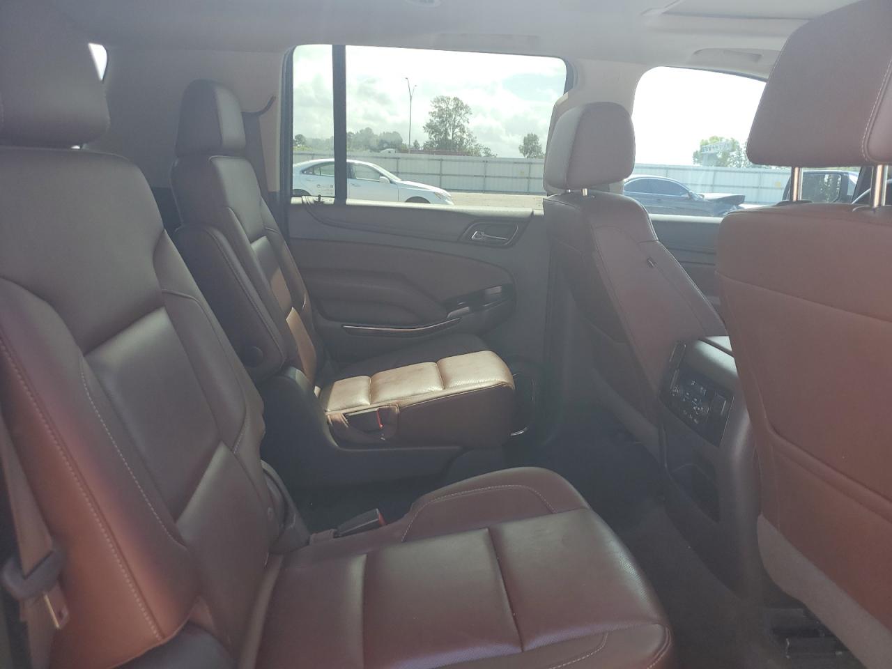 2017 Chevrolet Suburban K1500 Premier VIN: 1GNSKJKC0HR192602 Lot: 64086845