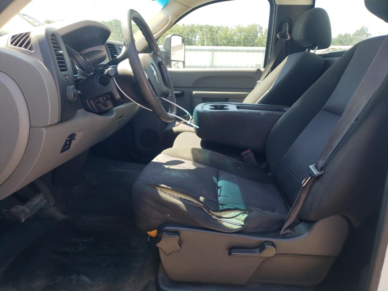 2010 Chevrolet Silverado C2500 Heavy Duty VIN: 1GB3CVBK6AF132120 Lot: 63277275