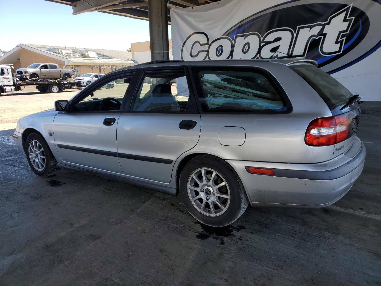 yv1vw29571f734092 YV1VW29571F734092 2001 Volvo V40 1.9T