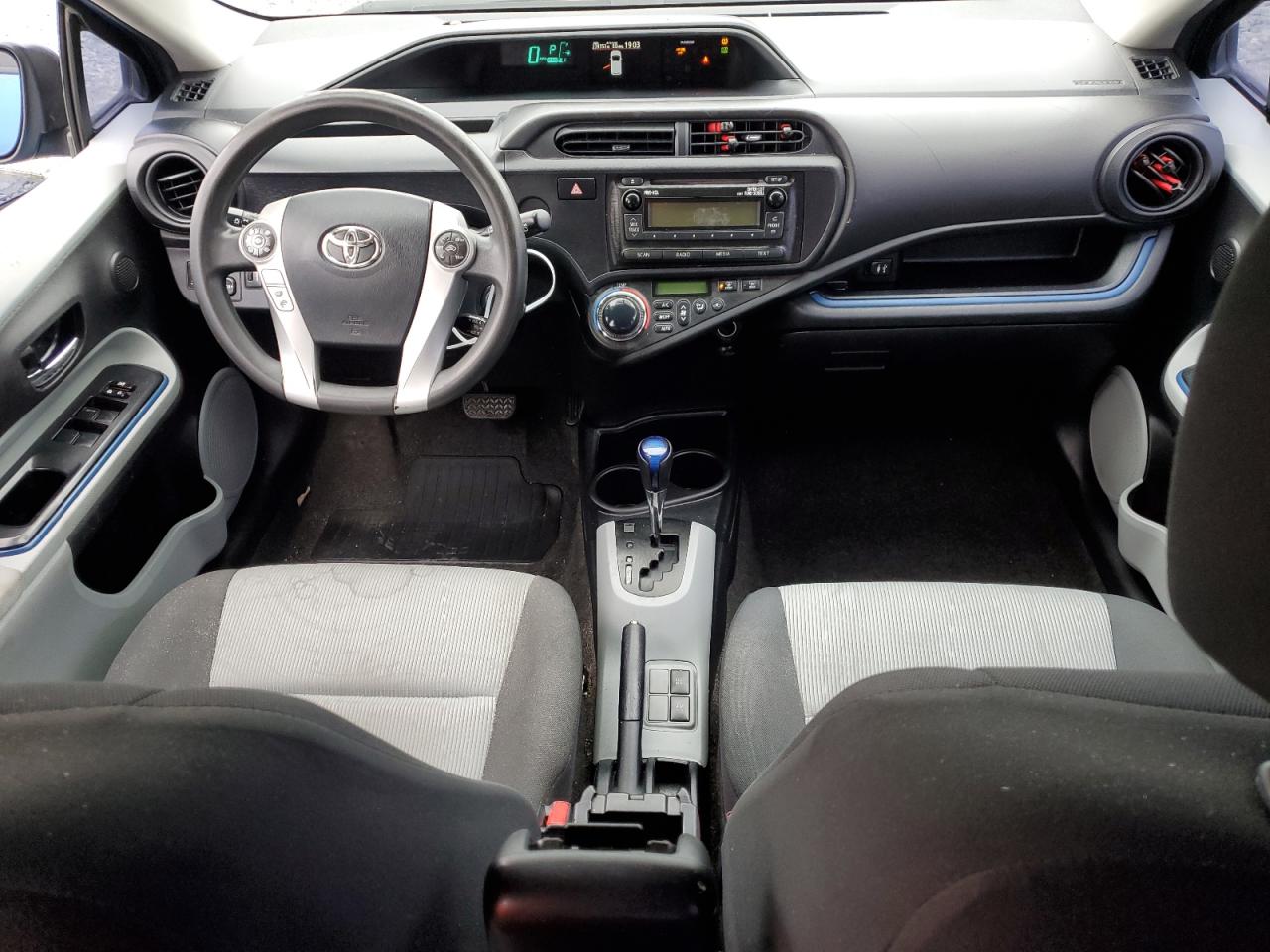 2013 Toyota Prius C VIN: JTDKDTB36D1556223 Lot: 65375175