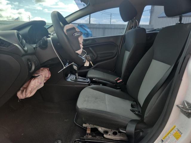  FORD FIESTA 2016 Biały