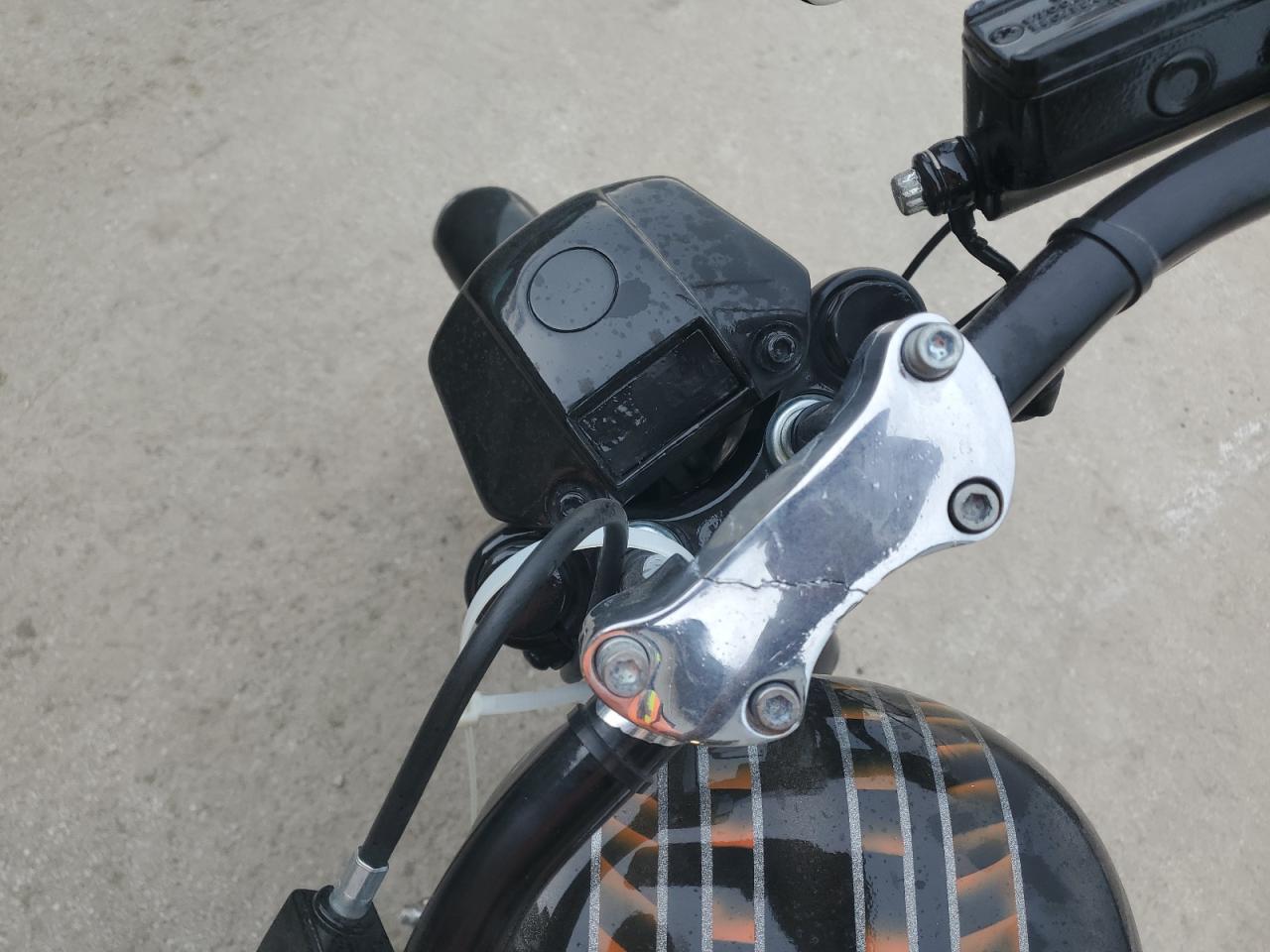 1994 Harley-Davidson Xlh883 VIN: 1HD4CAM10RY218888 Lot: 65226085