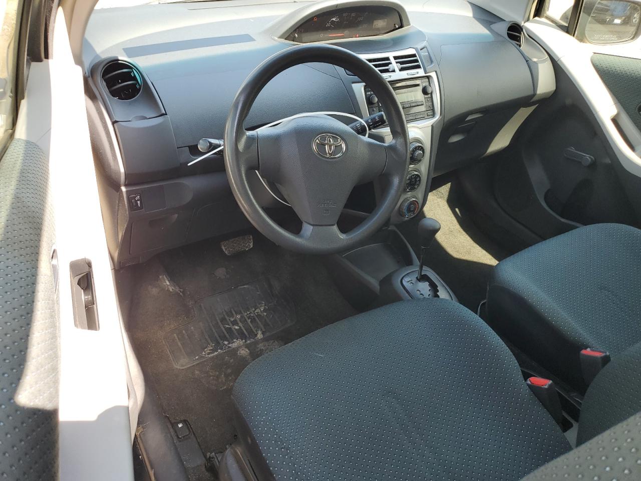 2008 Toyota Yaris VIN: JTDJT923385150402 Lot: 59085955