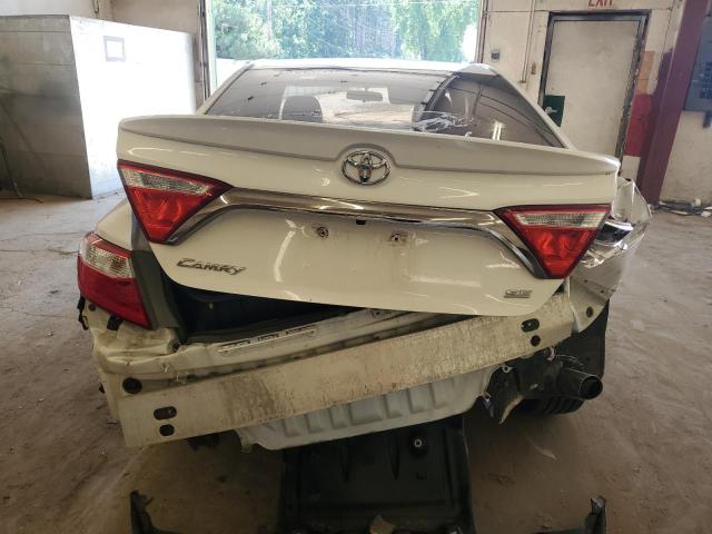  TOYOTA CAMRY 2016 Белы