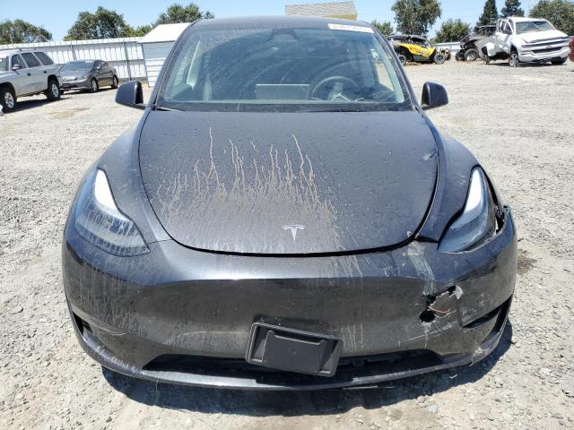  TESLA MODEL Y 2024 Szary