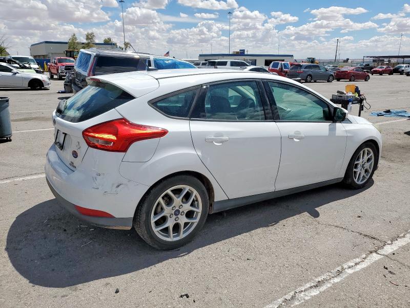 Hatchbacks FORD FOCUS 2015 White