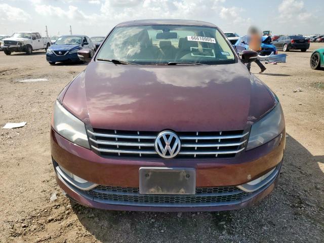 Sedans VOLKSWAGEN PASSAT 2013 Burgundy