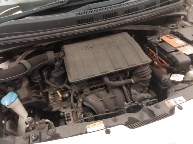 2016 HYUNDAI I10 SE