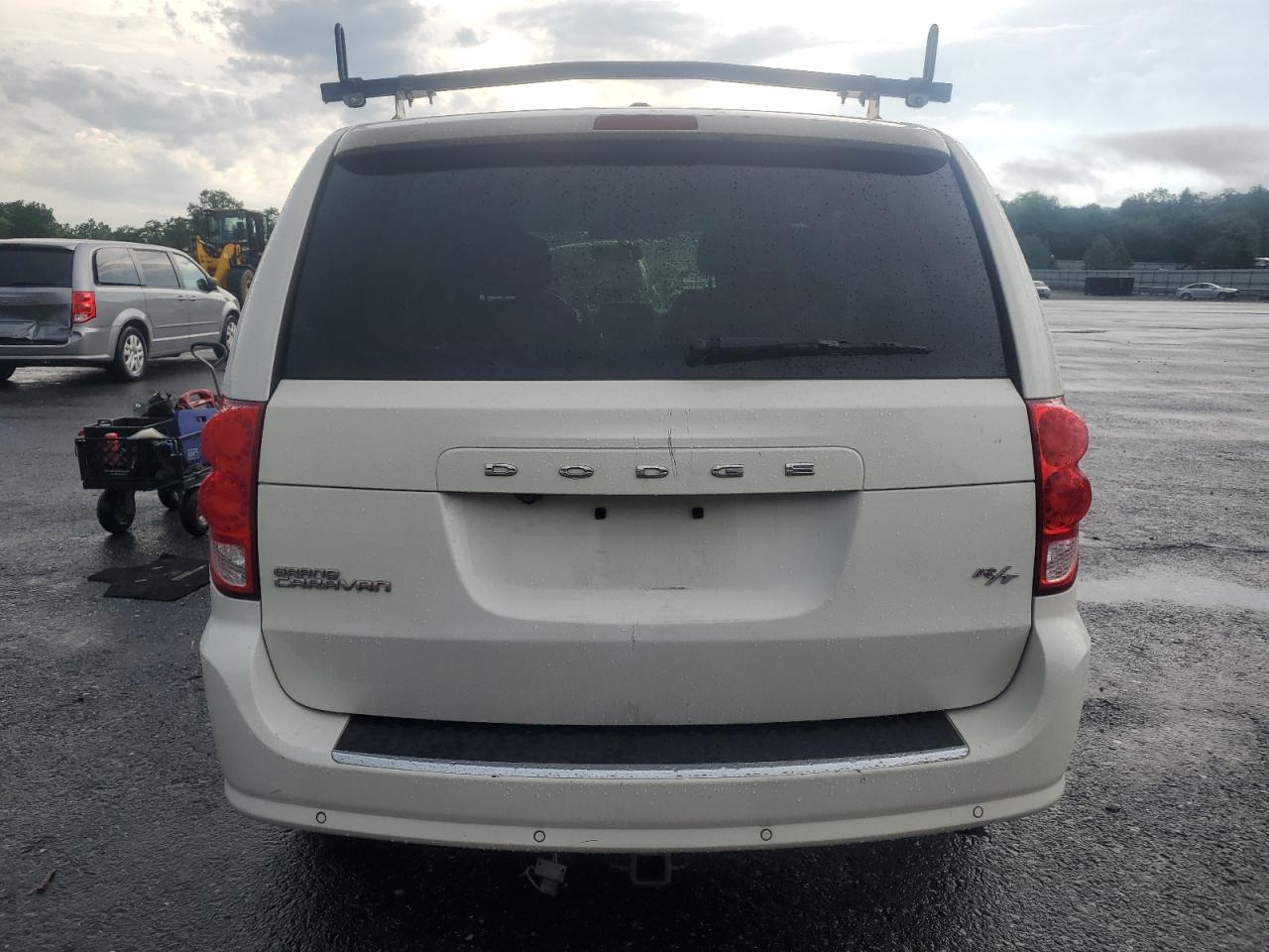 2013 Dodge Grand Caravan R/T VIN: 2C4RDGEGXDR586633 Lot: 63876405