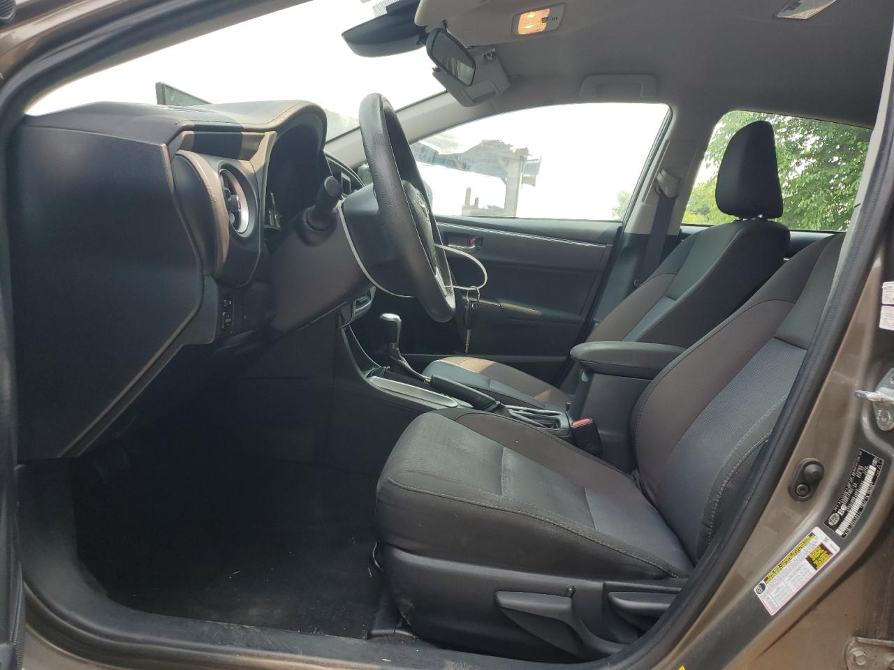 2017 Toyota Corolla L VIN: 2T1BURHE4HC892563 Lot: 64169655