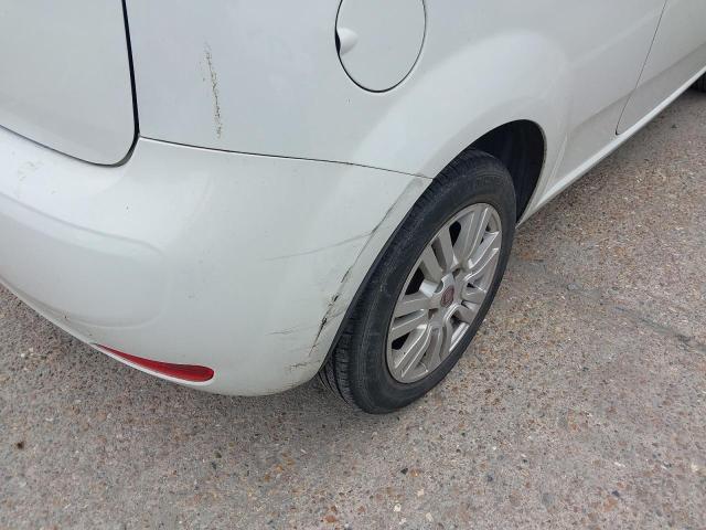 2012 FIAT PUNTO POP