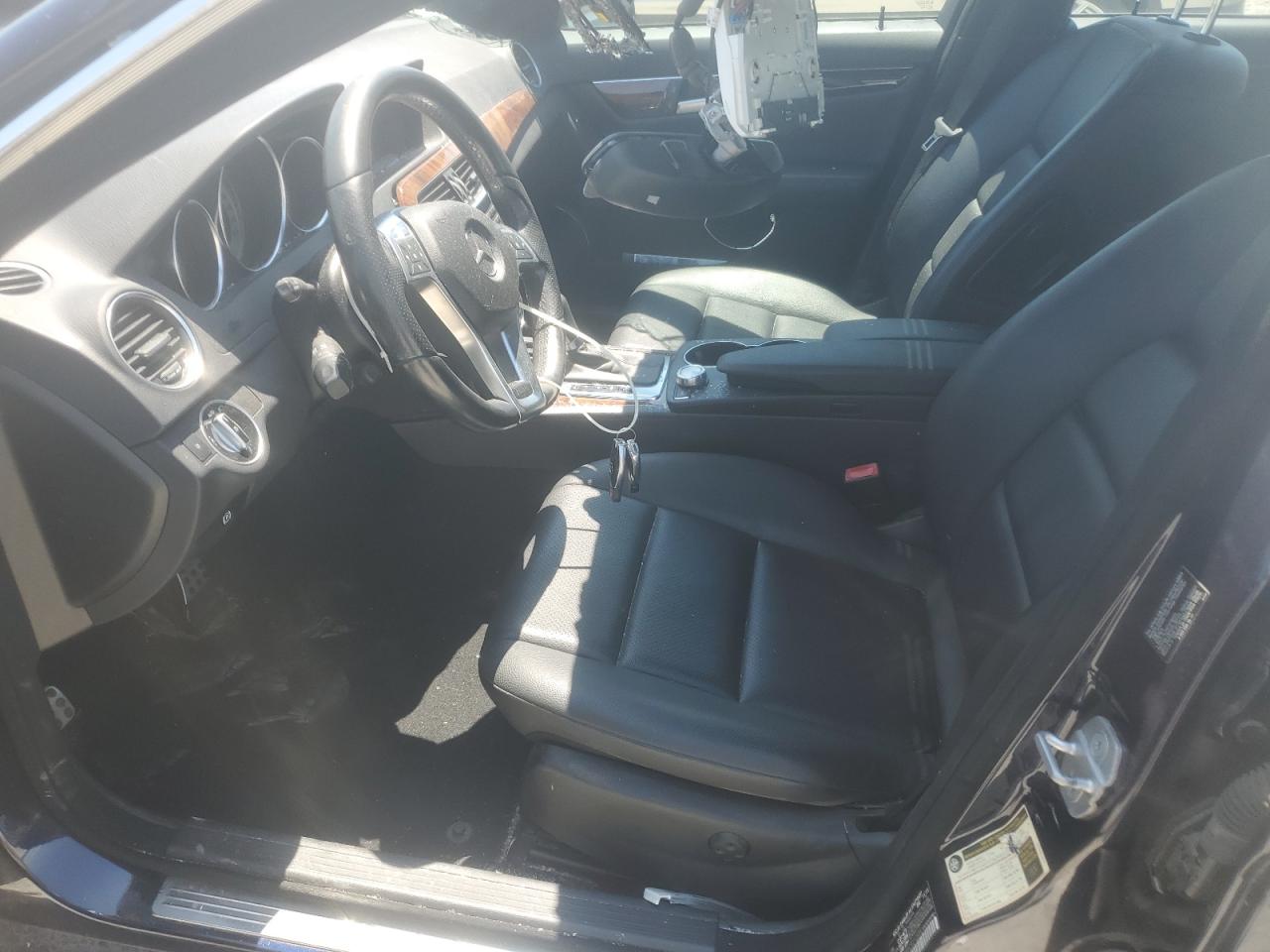 2012 Mercedes-Benz C 300 4Matic VIN: WDDGF8BB5CR212988 Lot: 62689835