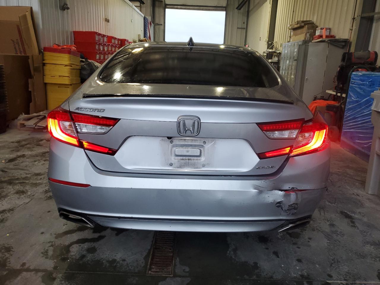 2022 Honda Accord Sport VIN: 1HGCV1F39NA003679 Lot: 65638675