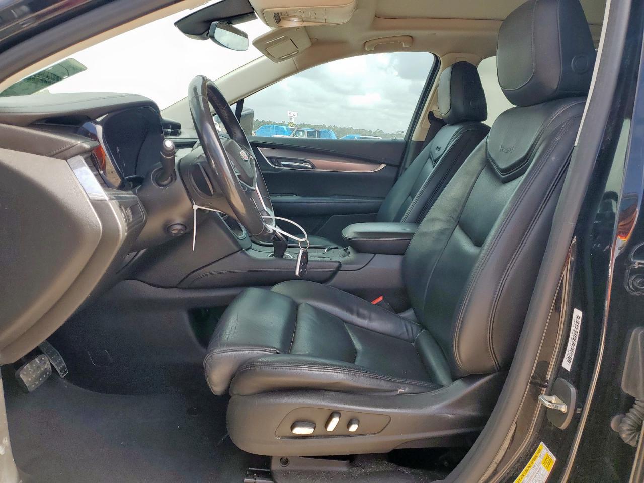 2017 Cadillac Xt5 Luxury VIN: 1GYKNBRS5HZ107511 Lot: 63813815