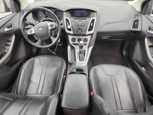 Sedans FORD FOCUS 2013 Silver